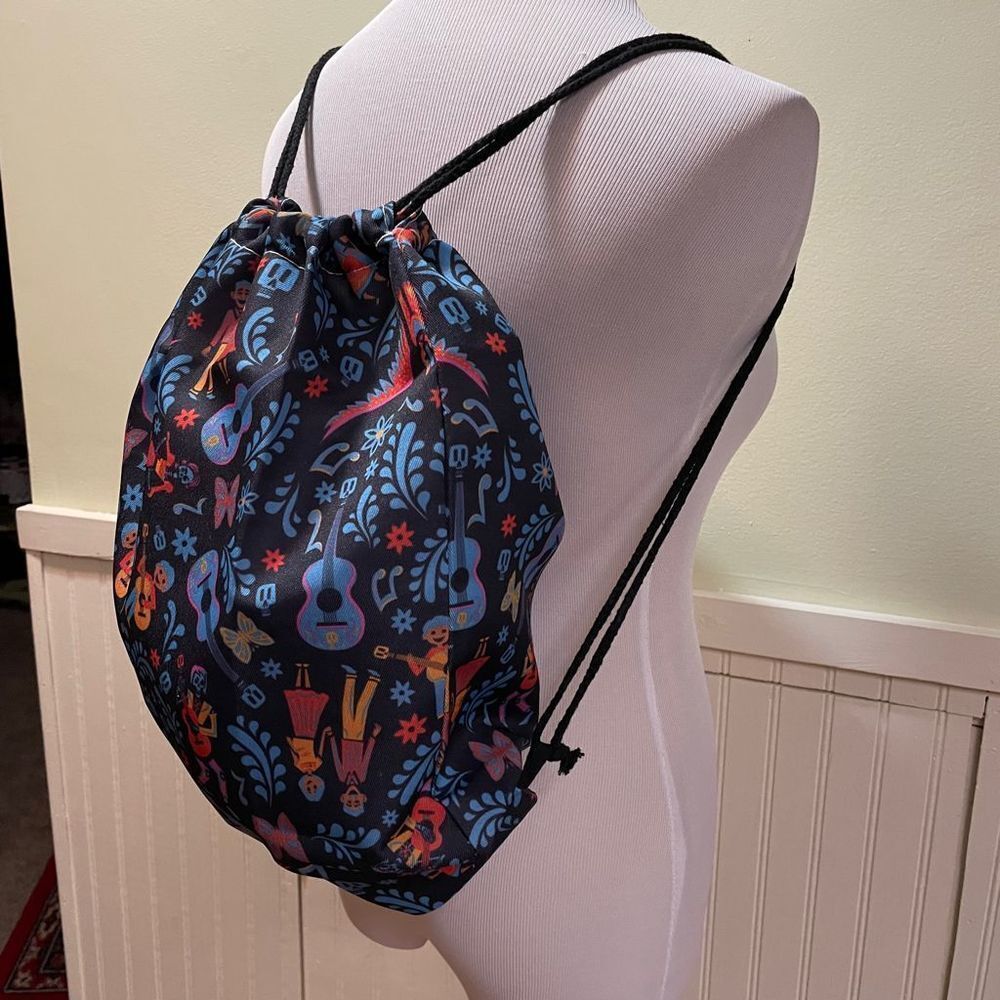 Coco themed drawstring bag backpack​ - Picture 13 of 15